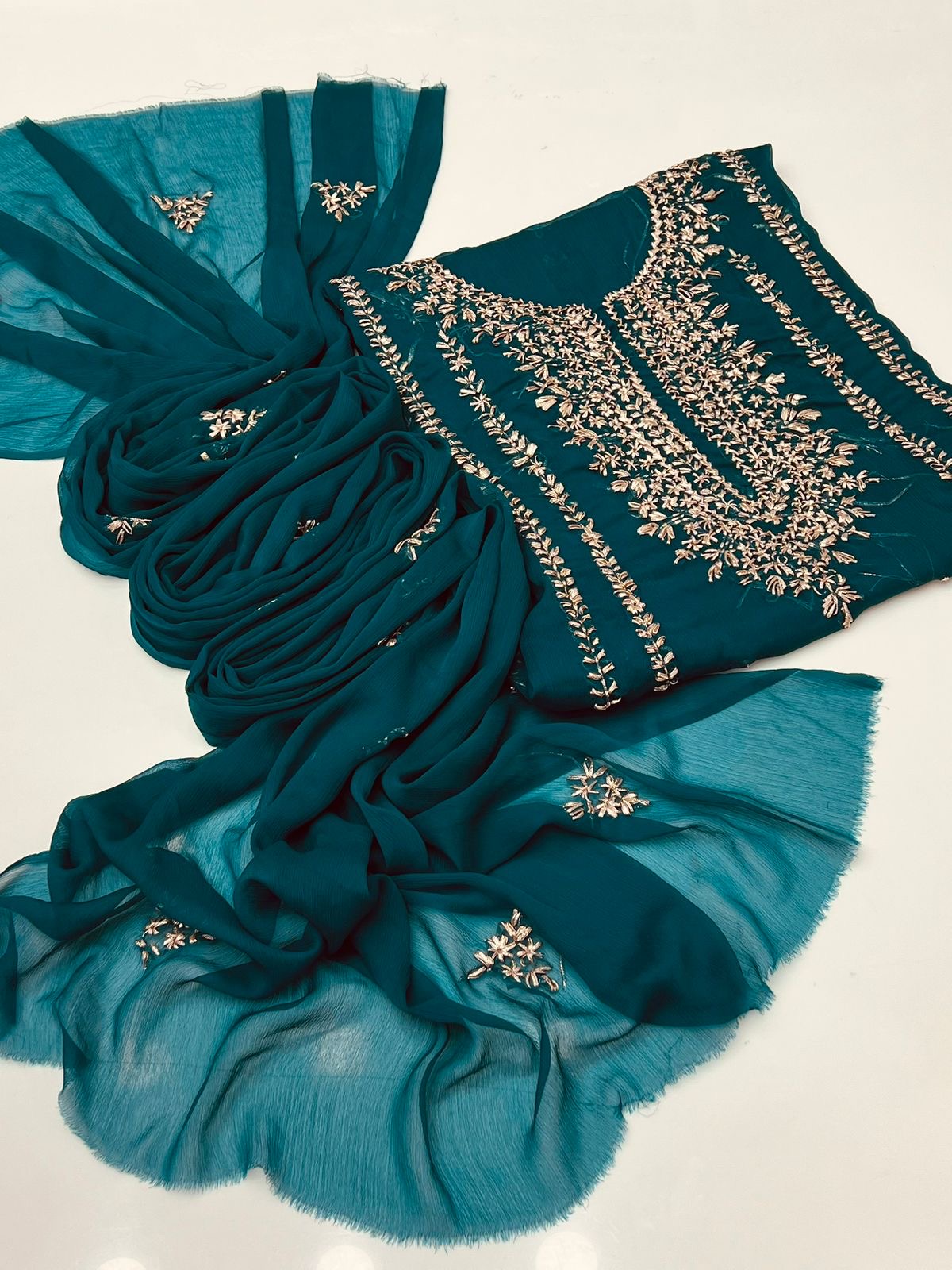 2 pce chiffon kurta Gotta with free perfume testers