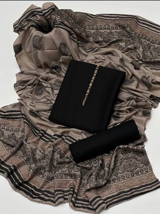 دھنک 3 ٹکڑا بھاری جیقورڈ شال کے ساتھ