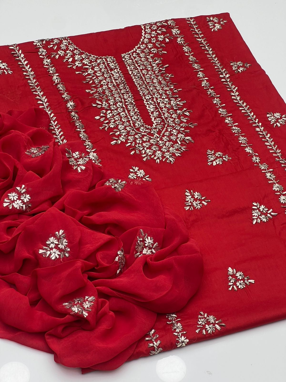 (D-781) 3 piece Lawn LCD gotta work