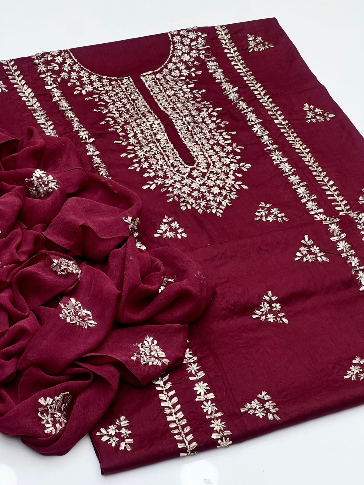 (D-781) 3 piece Lawn LCD gotta work