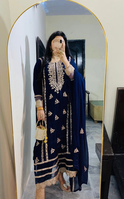 2 piece chiffon kurta Gotta with free perfume testers