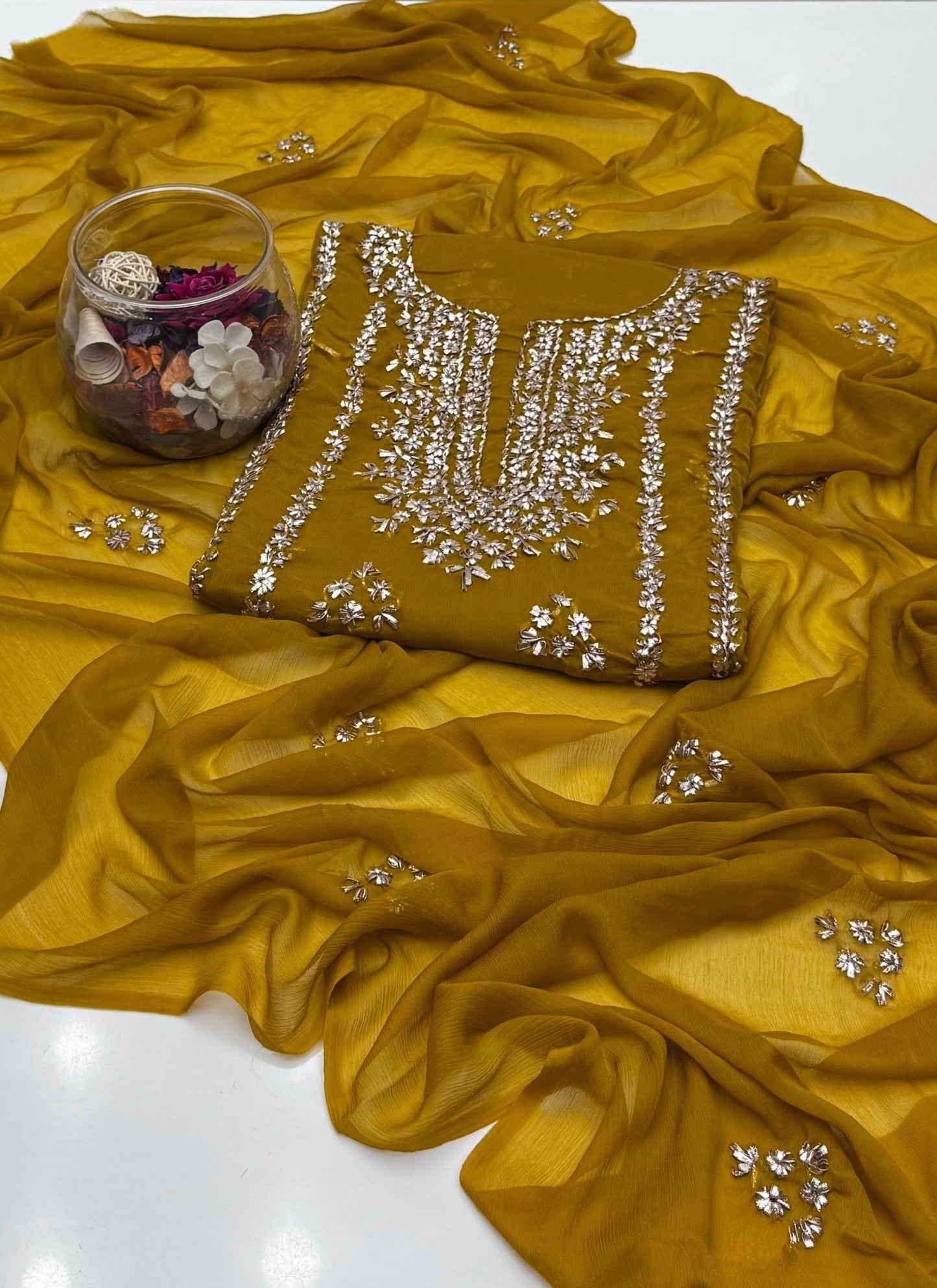 2 piece chiffon kurta Gotta with free perfume testers