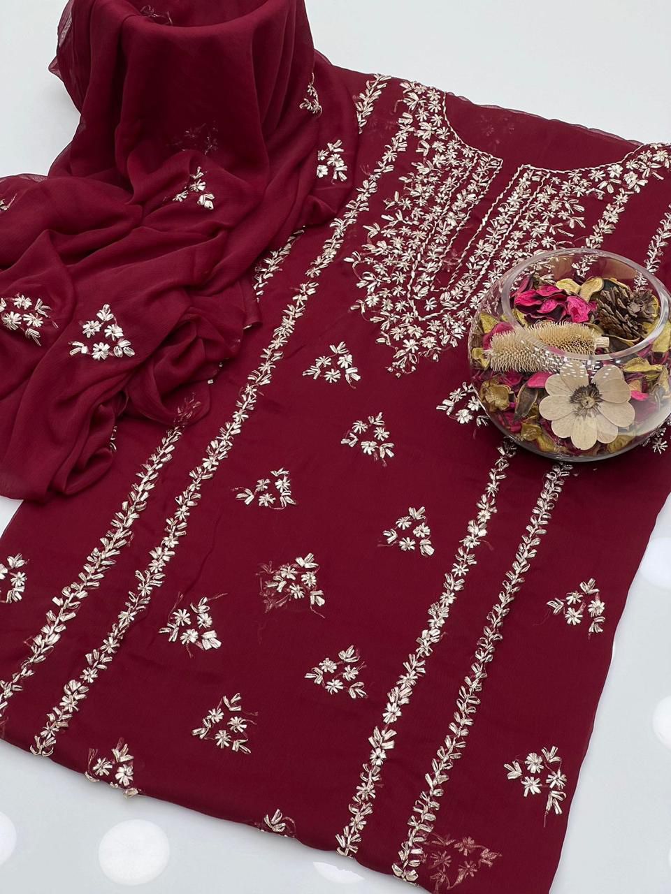 2 piece chiffon kurta Gotta with free perfume testers