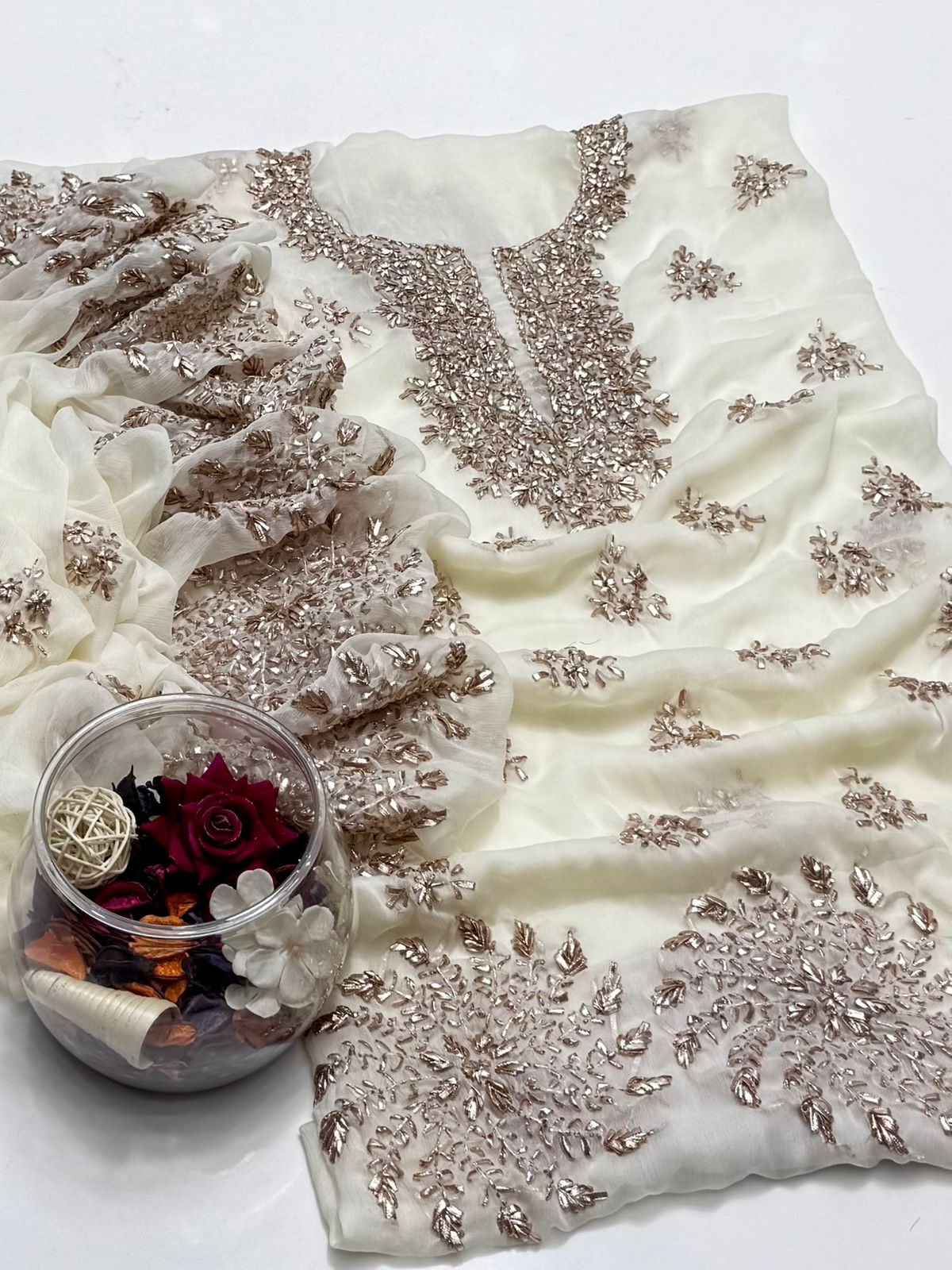 2 پی سی ہینڈ میڈ ماروری گوٹا