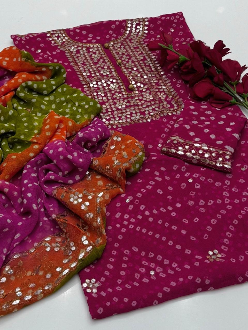 2 پی سی ای ہاتھ سے تیار پیسٹنگ پریس کو کام کرنا ہوگا۔