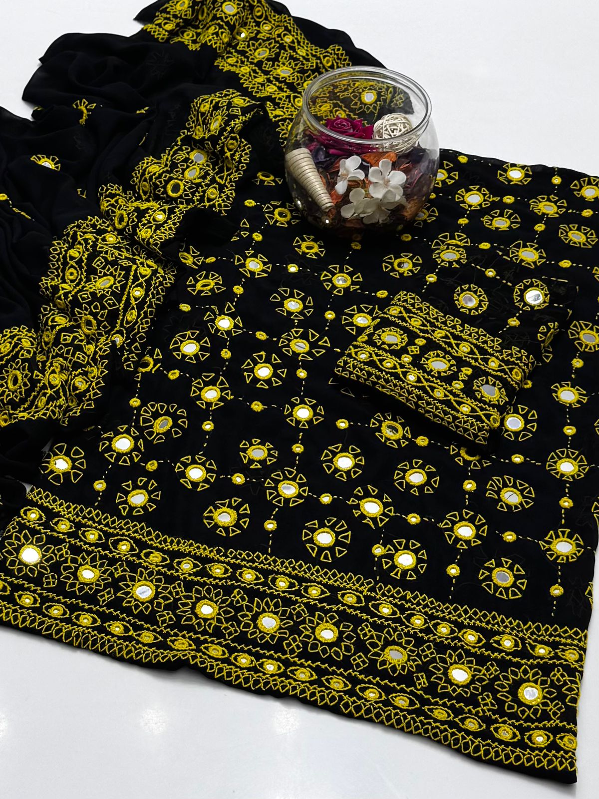 2 Pce کوریائی جارجٹ ہاتھ سے تیار کردہ بلوچی۔