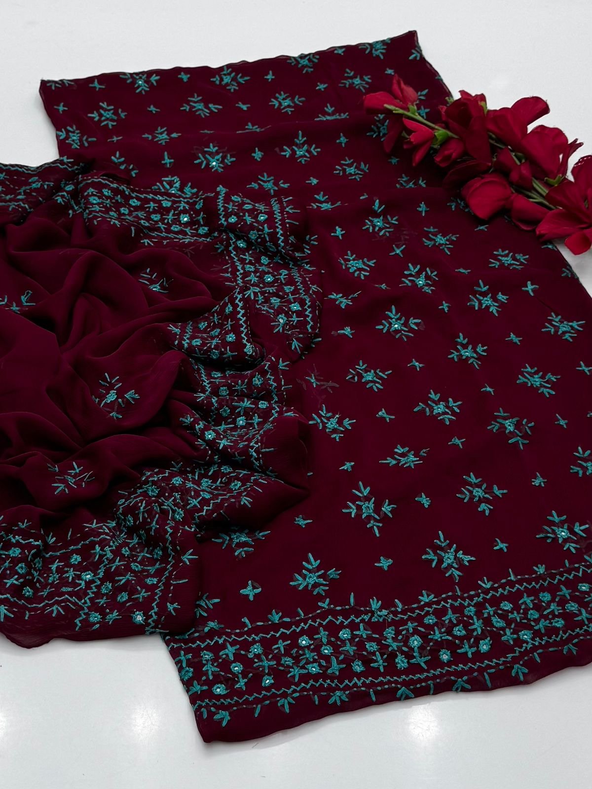 2 ٹکڑا چاول ٹنکا کام چار رخا دوپٹہ کے ساتھ۔