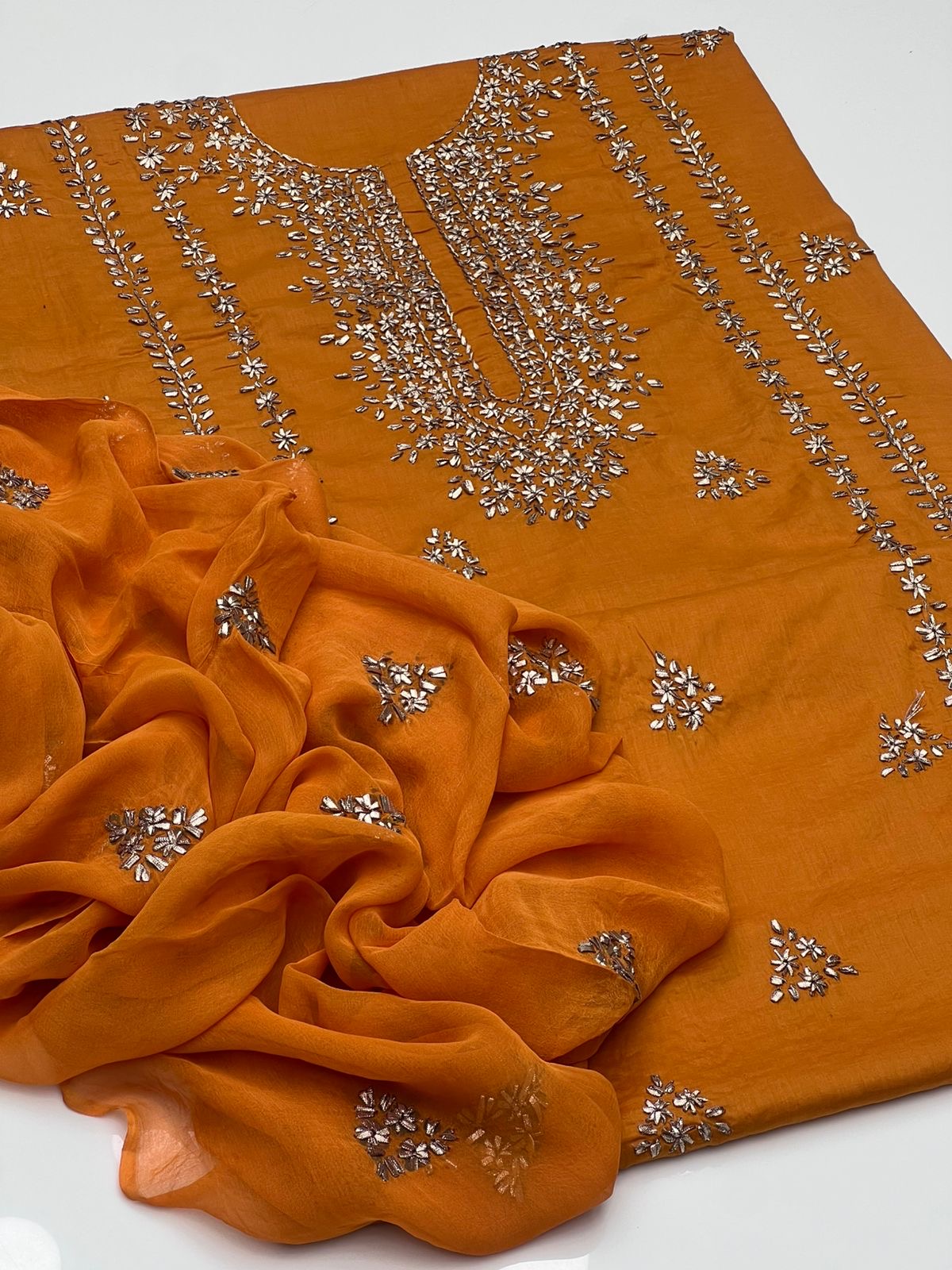 (D-781) 3 piece Lawn LCD gotta work