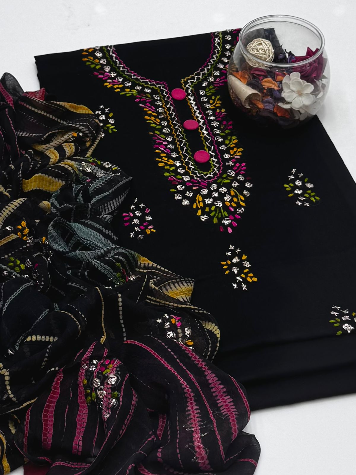 3 پی سی لان ہاتھ سے تیار پکا گوٹا