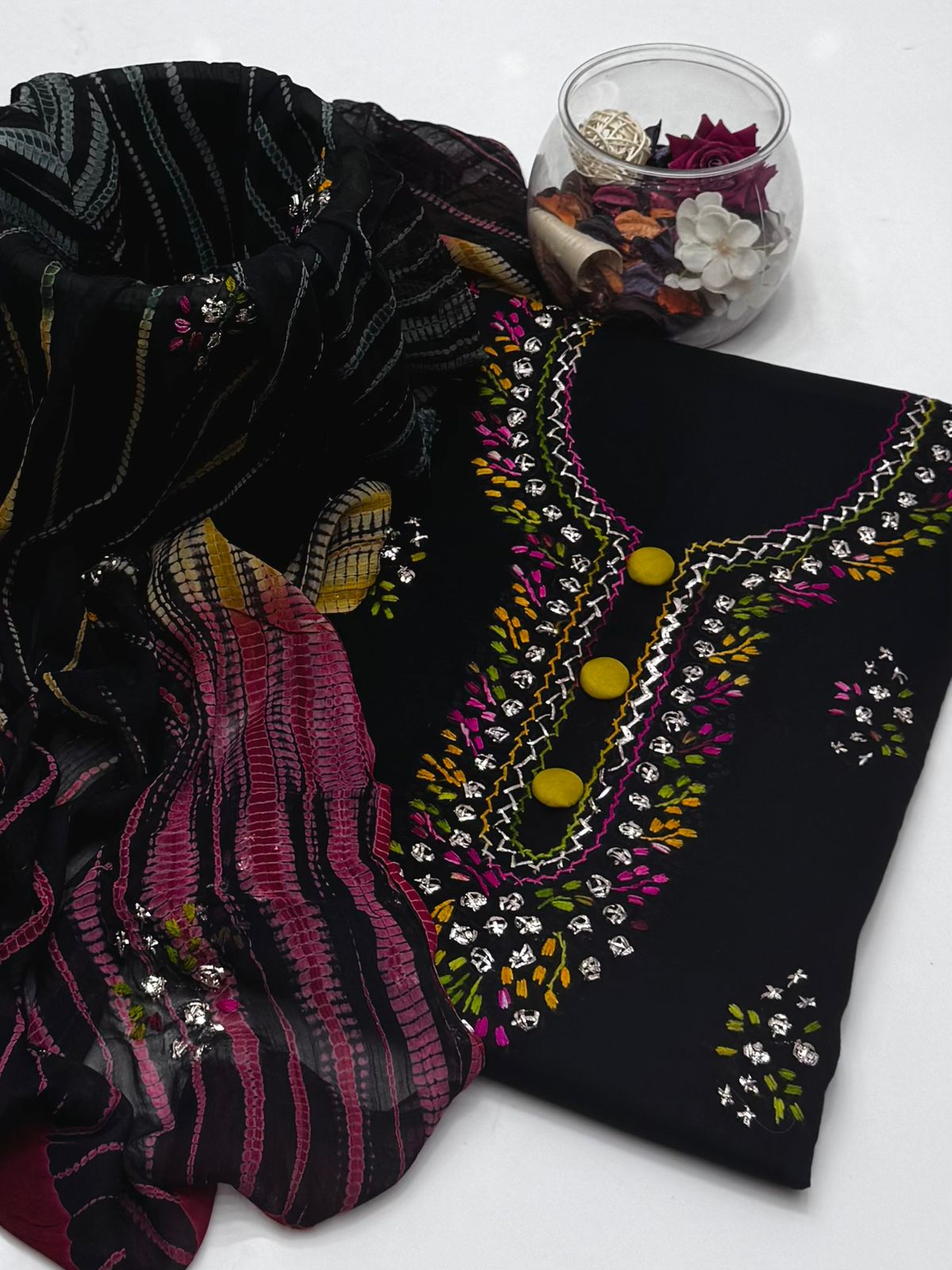 3 پی سی لان ہاتھ سے تیار پکا گوٹا