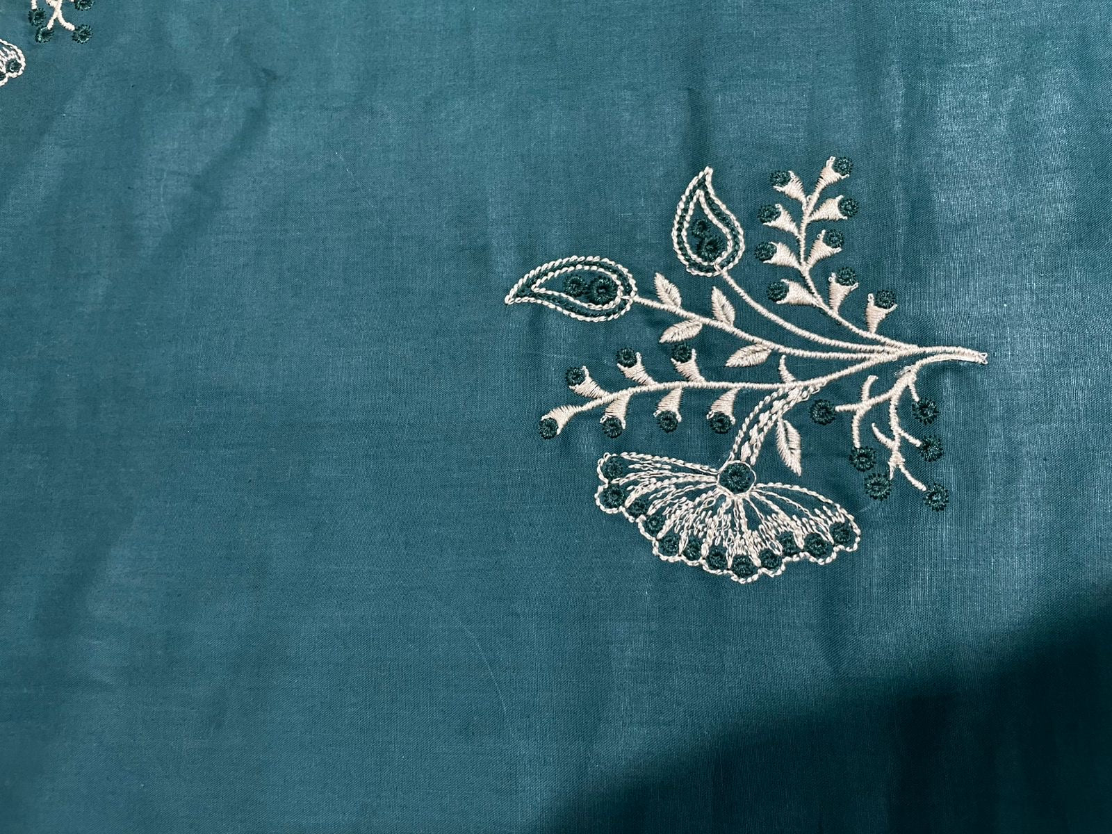 (Z-8871) Lawn Floral embroidery 2 piece