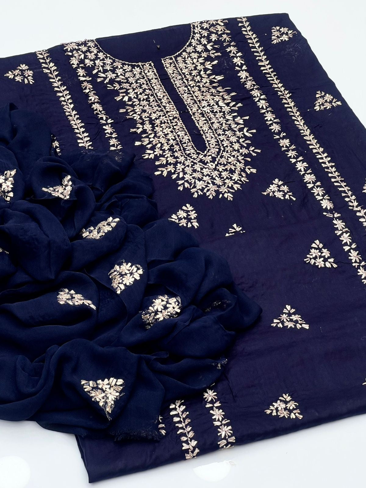 (D-781) 3 piece Lawn LCD gotta work