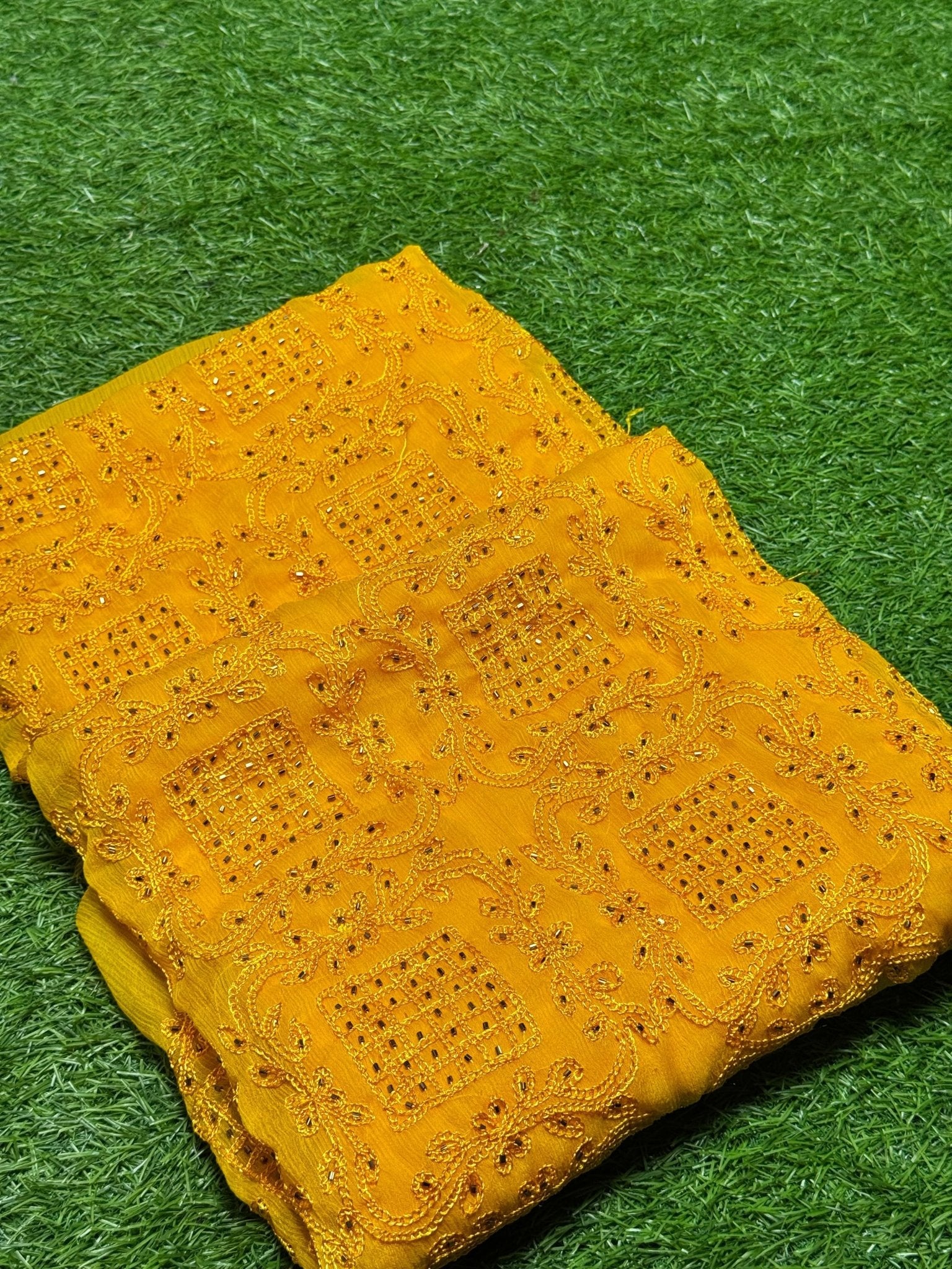 کٹ دانا کے ساتھ شفان 2 پیس ہاتھ سے بنی ارری