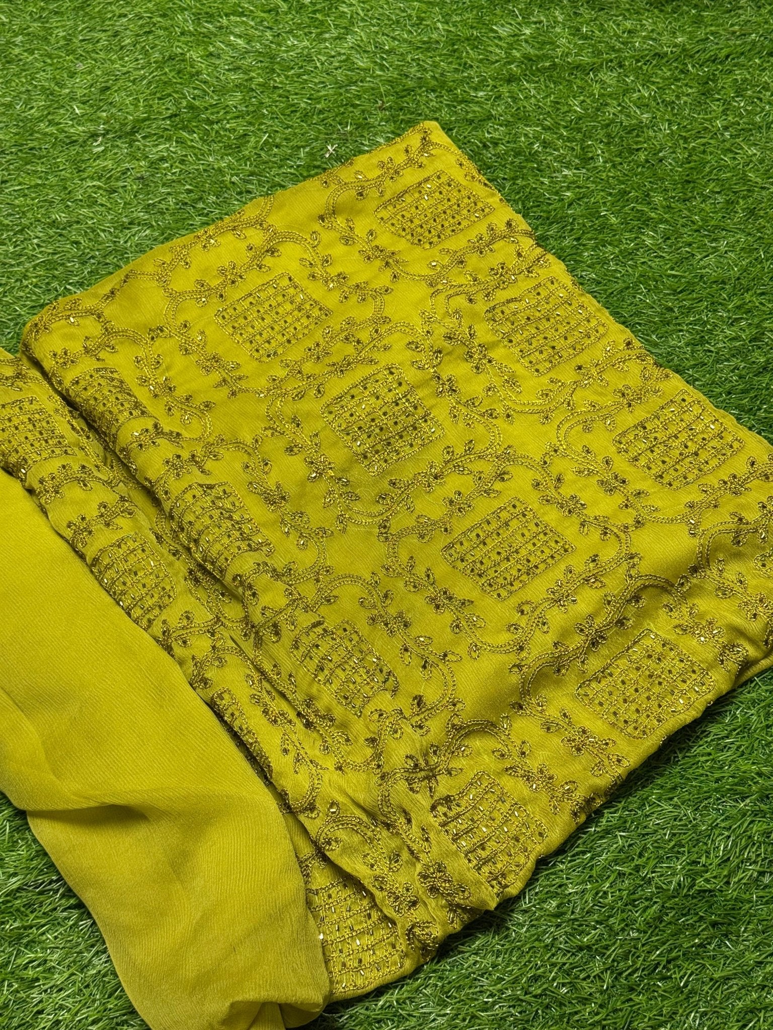 کٹ دانا کے ساتھ شفان 2 پیس ہاتھ سے بنی ارری