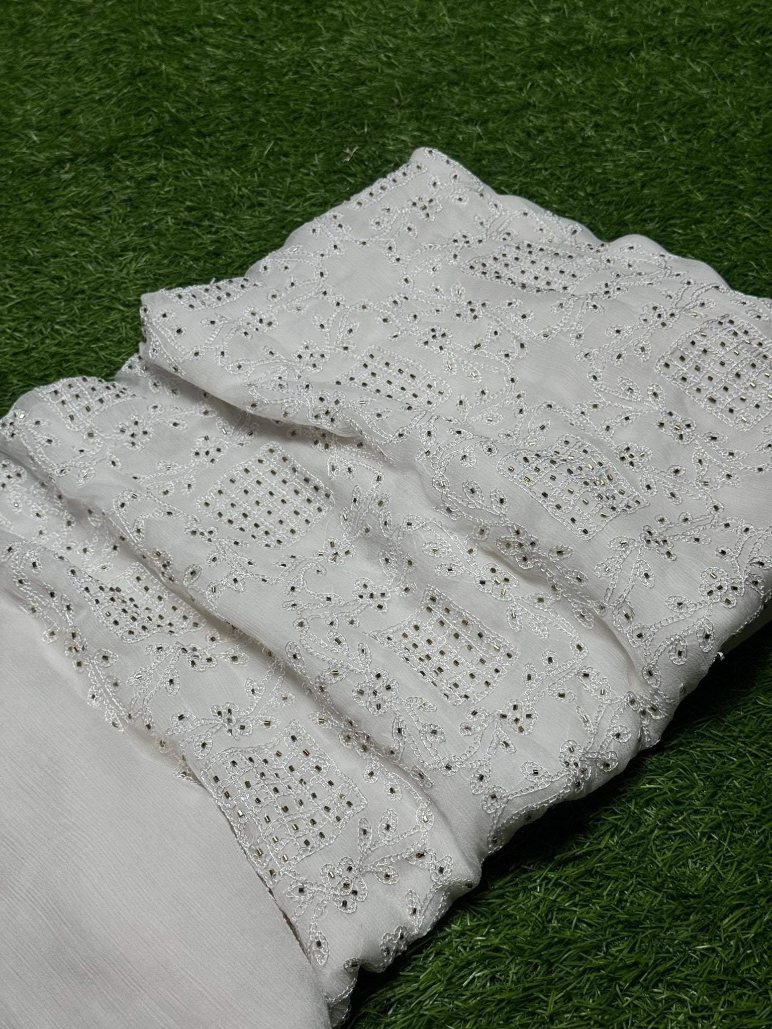 کٹ دانا کے ساتھ شفان 2 پیس ہاتھ سے بنی ارری