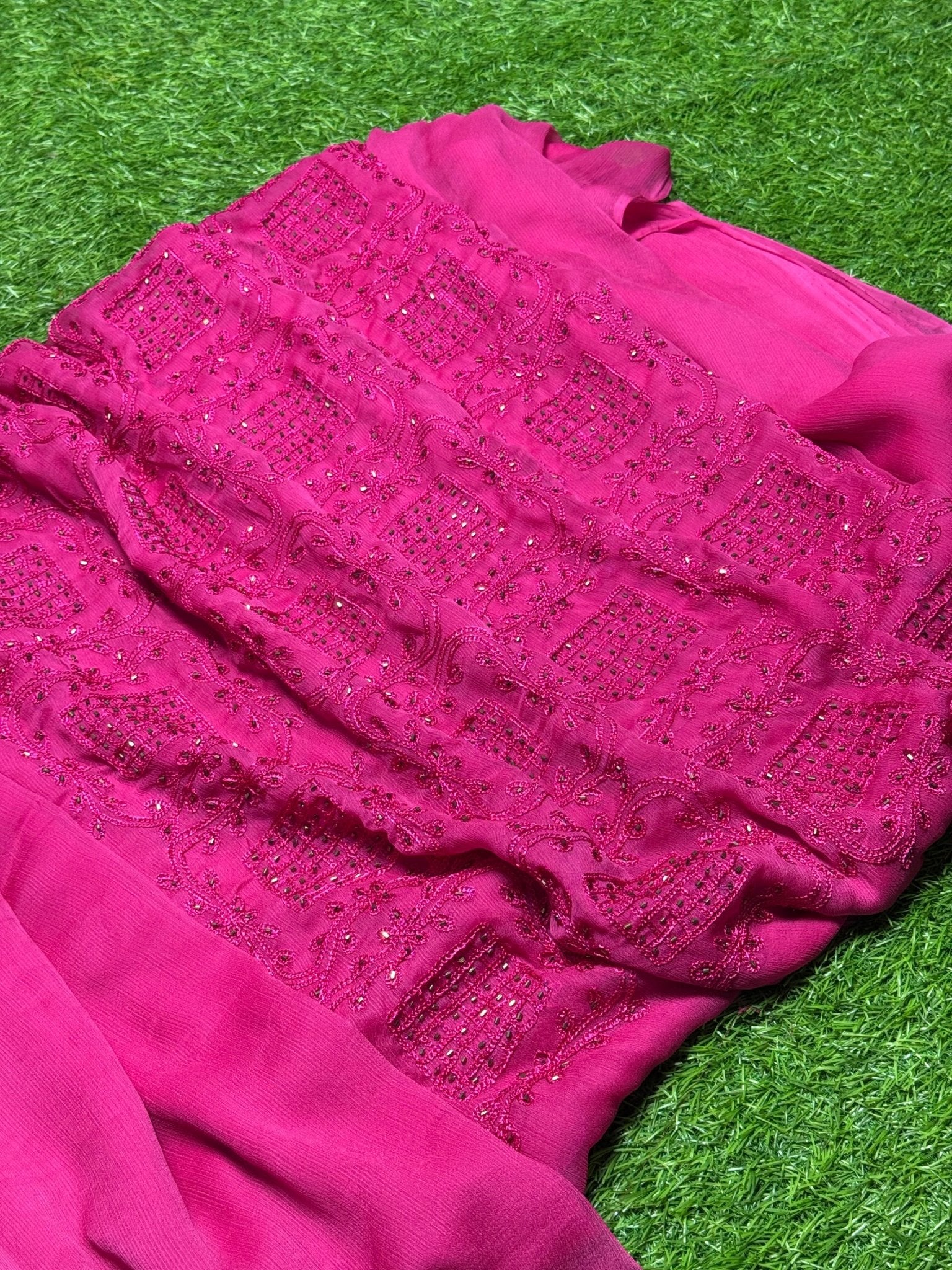 کٹ دانا کے ساتھ شفان 2 پیس ہاتھ سے بنی ارری