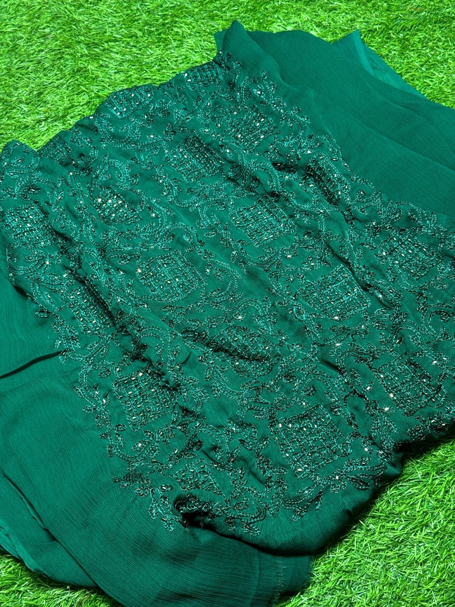 کٹ دانا کے ساتھ شفان 2 پیس ہاتھ سے بنی ارری