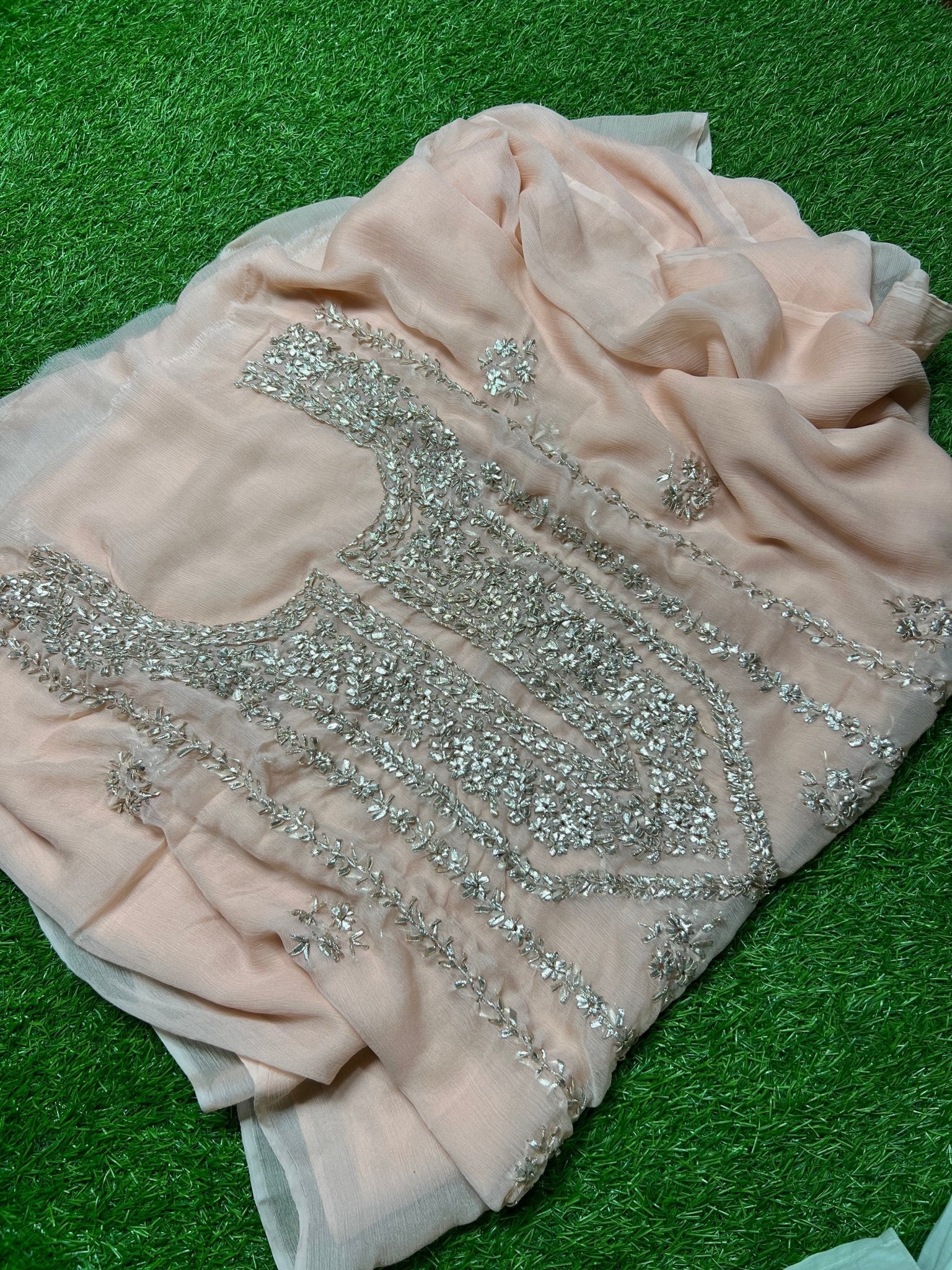 شفان گوٹا 2 پیس نیا شاہی ڈیزائن