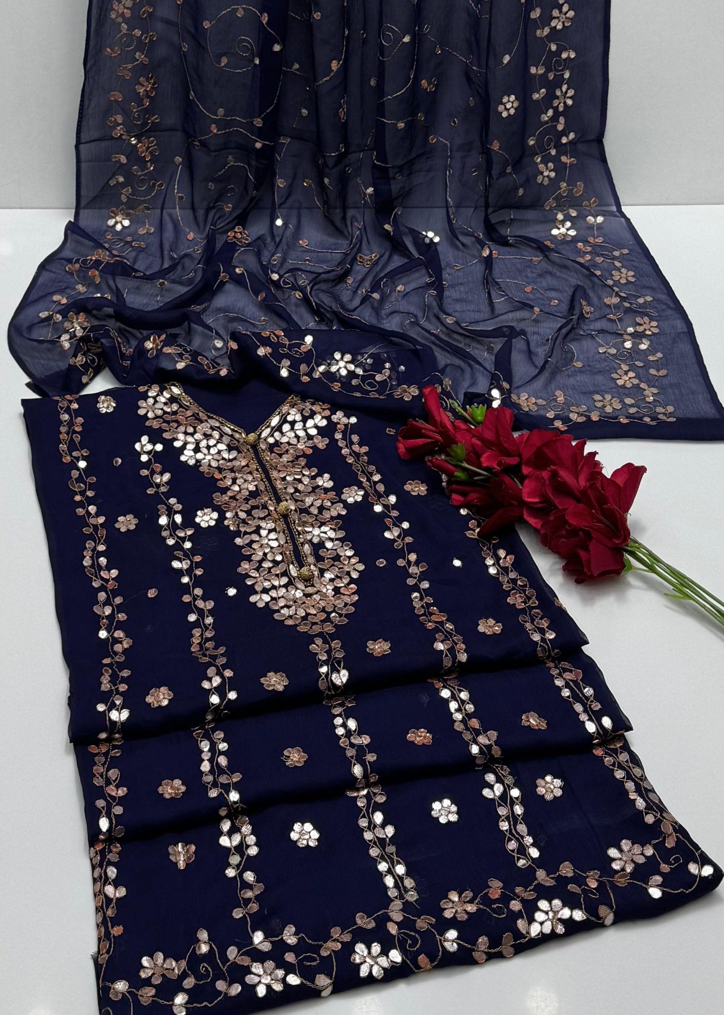 ہاتھ سے تیار کردہ پیسٹنگ 2 پی سی پریس گوٹا