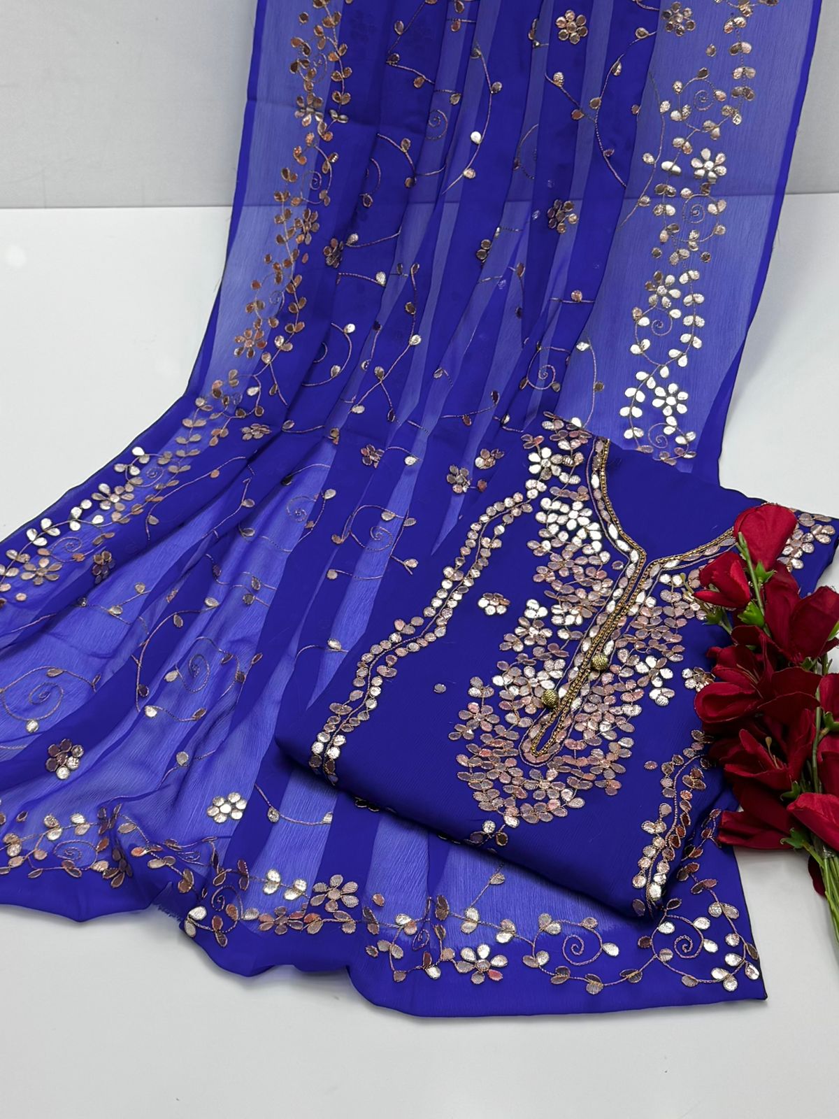 ہاتھ سے تیار کردہ پیسٹنگ 2 پی سی پریس گوٹا