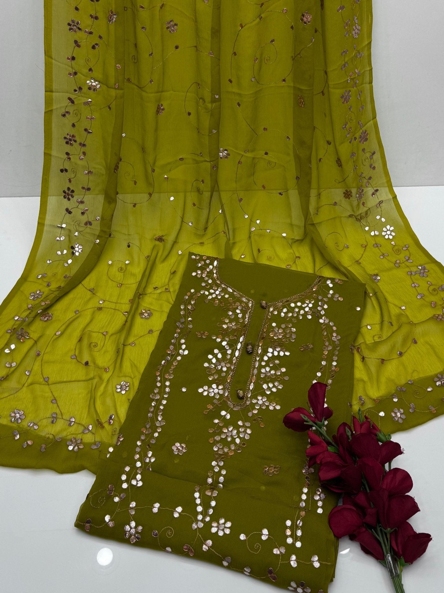 ہاتھ سے تیار کردہ پیسٹنگ 2 پی سی پریس گوٹا