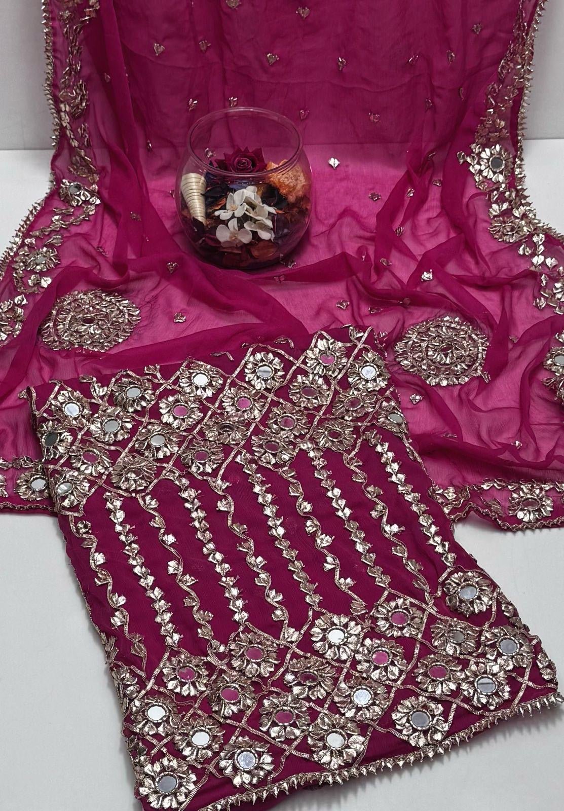 بھاری LCD کو 2 ٹکڑا کام کرنا پڑے گا۔