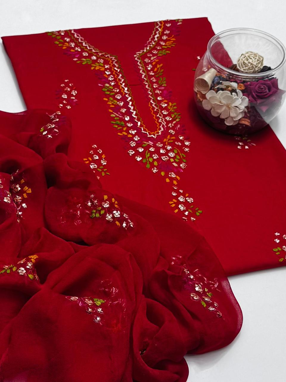 خالص لان پر ملٹی پکا گوٹا شرٹ