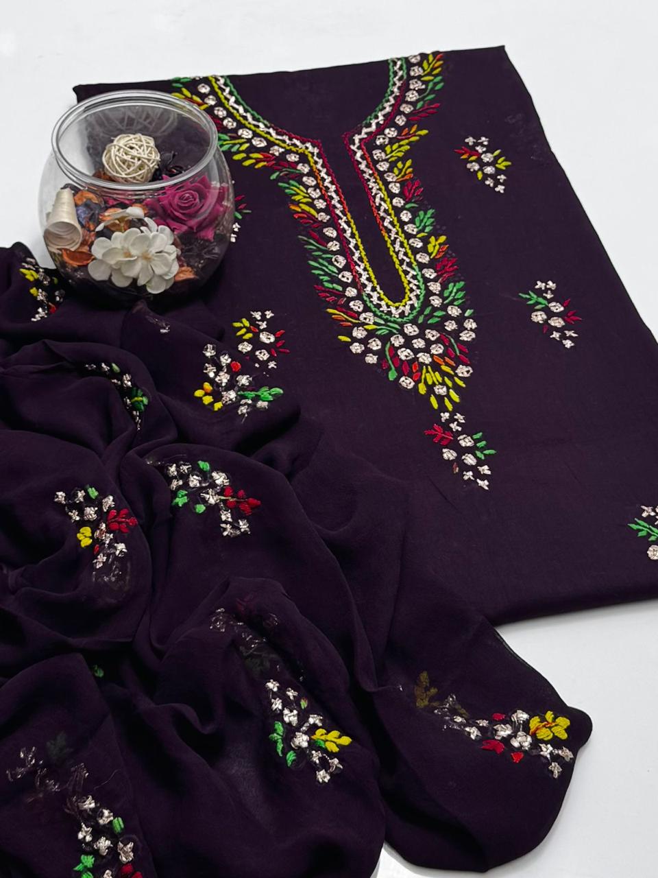 خالص لان پر ملٹی پکا گوٹا شرٹ